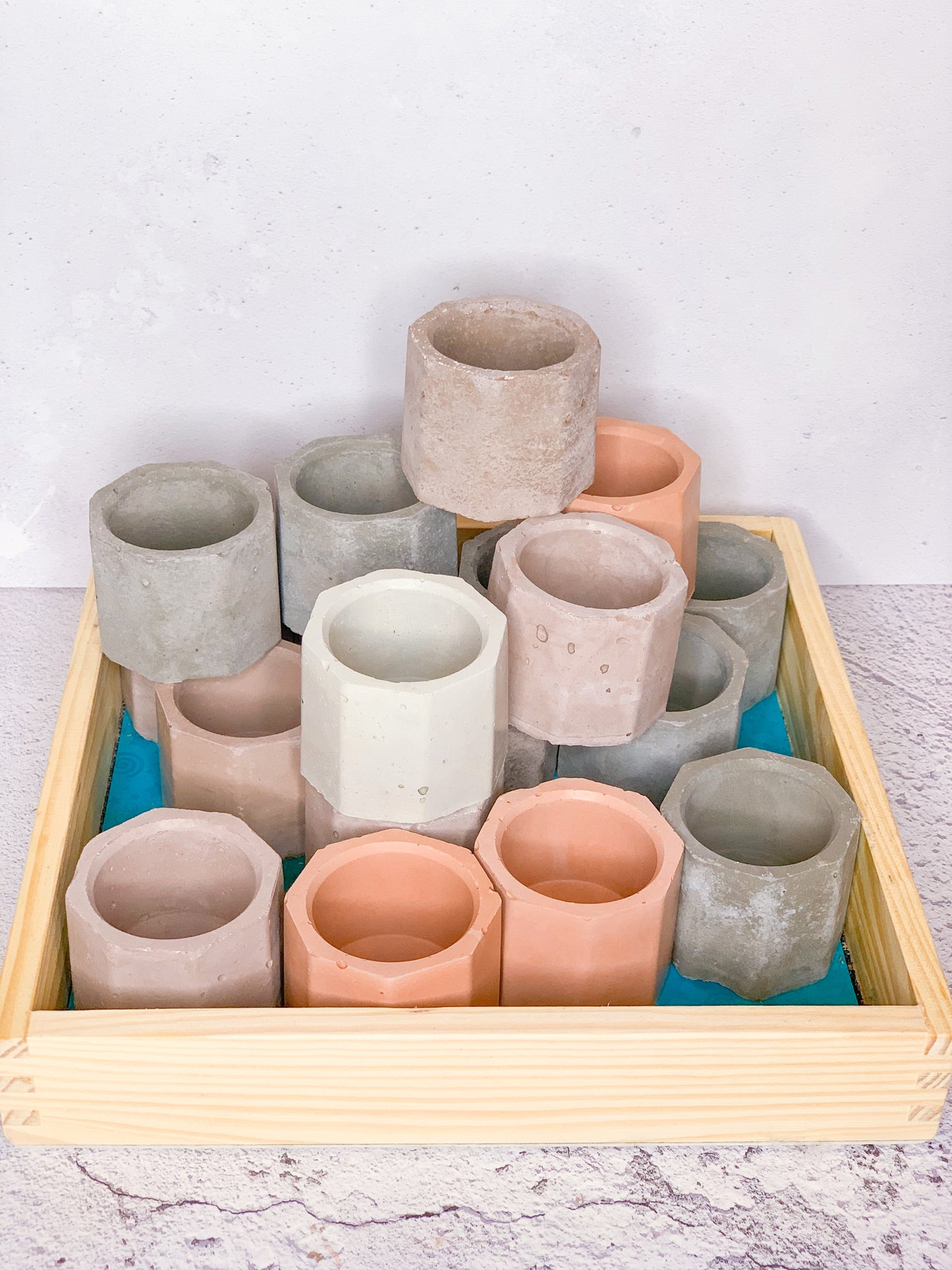 Set of 5 Mini Concrete Pots